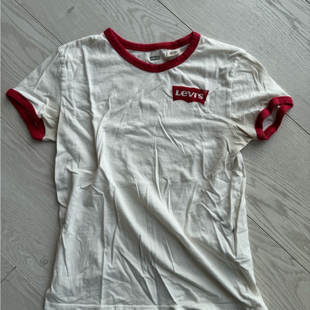 Levi's Red and White Logo T-Shirt